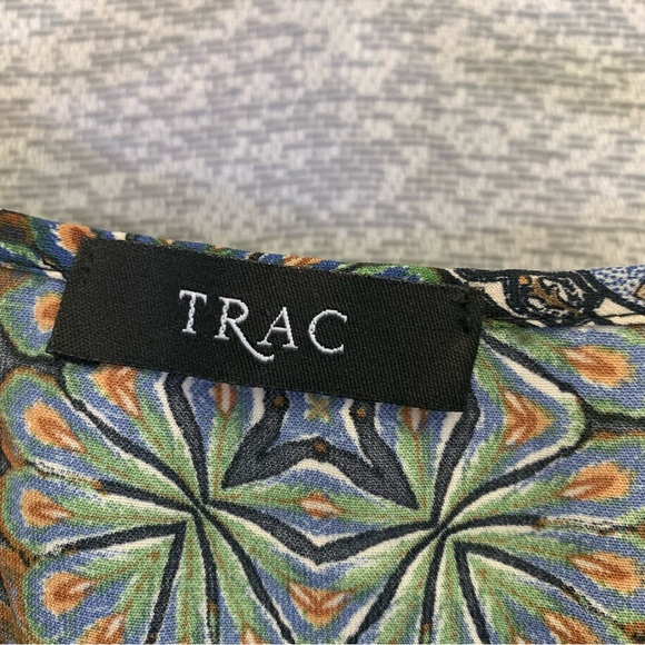 TRAC Women's Long Sleeve Romper Shorts Geometric Patterned #502 - Picture 5 of 10